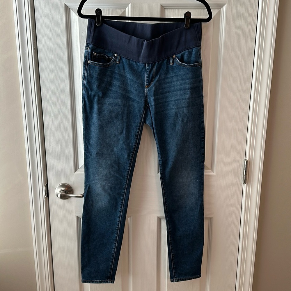 GAP Maternity skinny jeans
